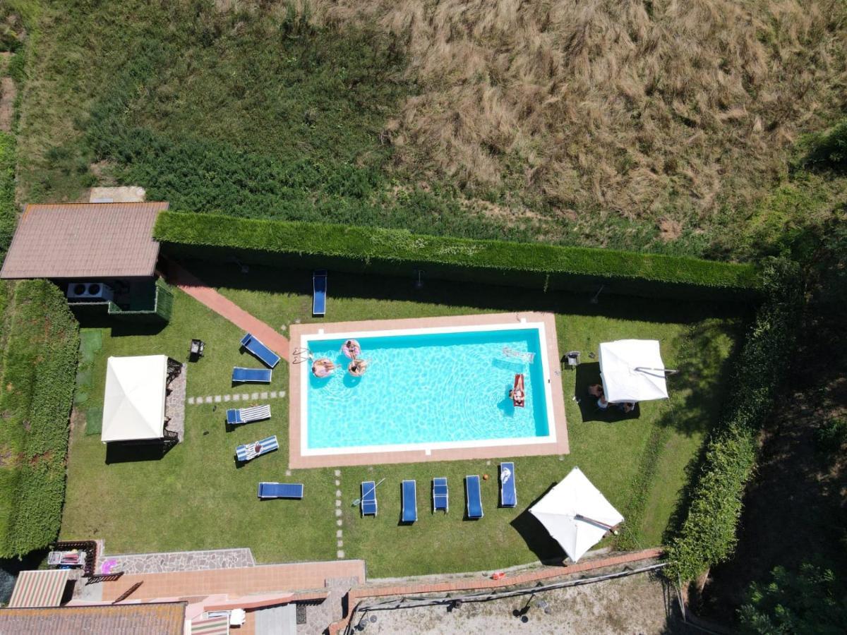 Agriturismo Tenuta Adamo لوكا المظهر الخارجي الصورة