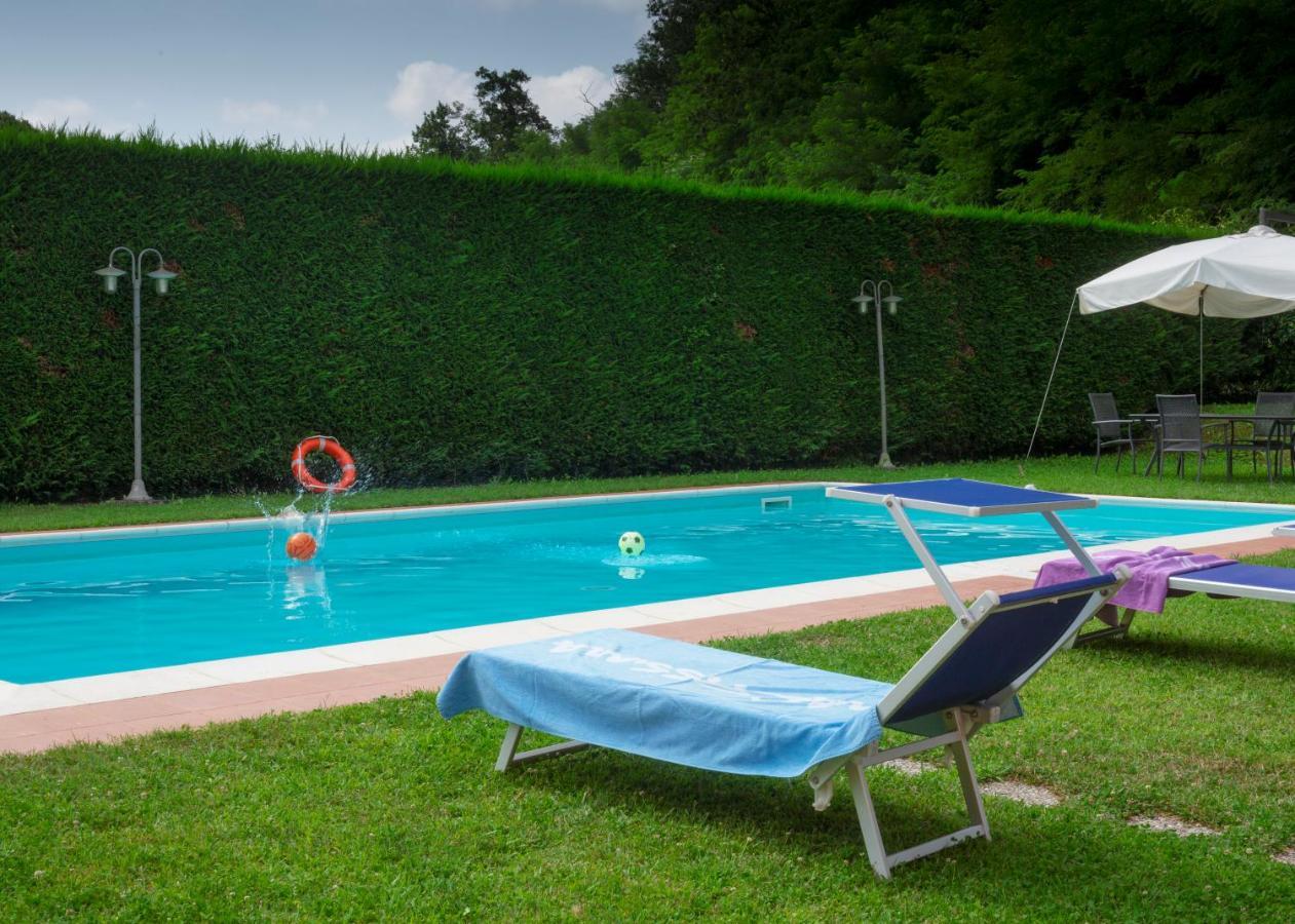 Agriturismo Tenuta Adamo لوكا المظهر الخارجي الصورة